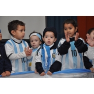 Los más pequeños celebraron el DIA DE LA BANDERA